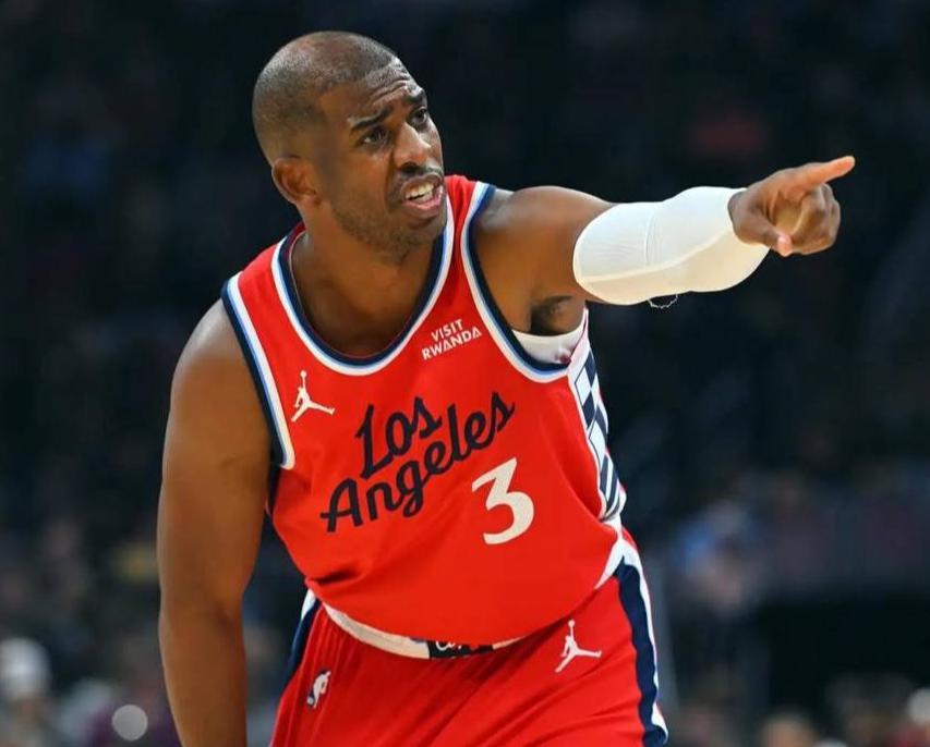 九游体育-赶走保罗，快船还是输球，过去八场比赛，快船输掉七场！