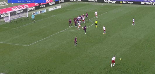 1684107379169007655.gif 【早报】德比取胜!巴萨提前4轮夺冠!